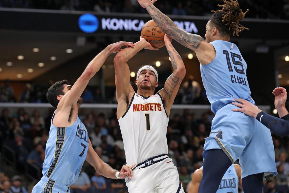 的引援中 的引援中